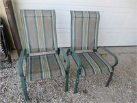 2 adj lawn chairs