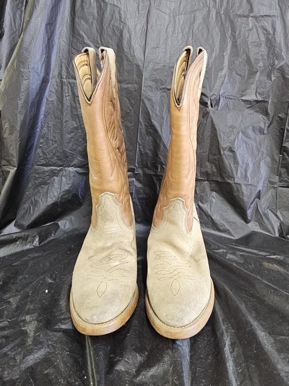 Levi's Leather Cowboy Boots