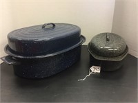2 GRANITE WARE PANS WITH LIDS (16" AND 11")