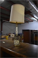 Small Grandeur Metal Lamp
