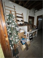 CONTENTS OF ROOM: Christmas Tree, Shoe Racks,