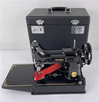 Beautiful Singer 221 Featherweight Sewing Machine