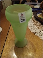 Large green glass vase (uranium infused)