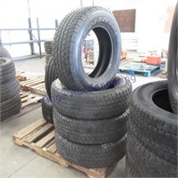 4 Bridgestone tires P255/70R18 used