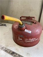 Vintage John Deere 2 1/2 Gal Metal Gas Can