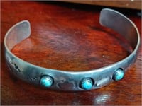 NATIVE AMERICAN STERLING SILVER TURQUOISE BRACELET