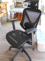 Office Desk Chair (Black Mesh)