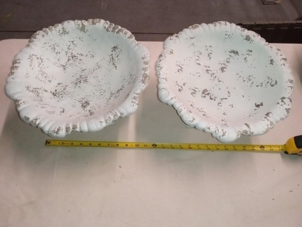 Acanthus bowls