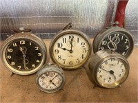 5 x assorted clocks