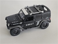 MAISTO 1/18 JEEP RESCUE SWAT POLICE DIECAST SUV