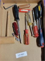 FLAT BOX OF ASSORTED HAND TOOLS