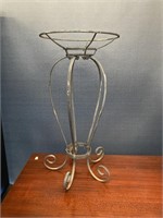 Vintage Iron Metal Plant Stand