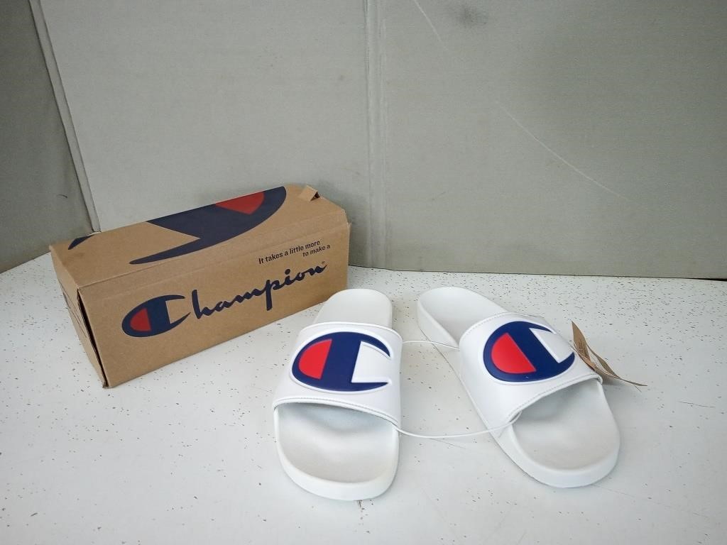 NEW CHAMPION MENS SIZE 13 SANDALS