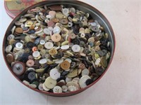 Tin with Vintage Buttons