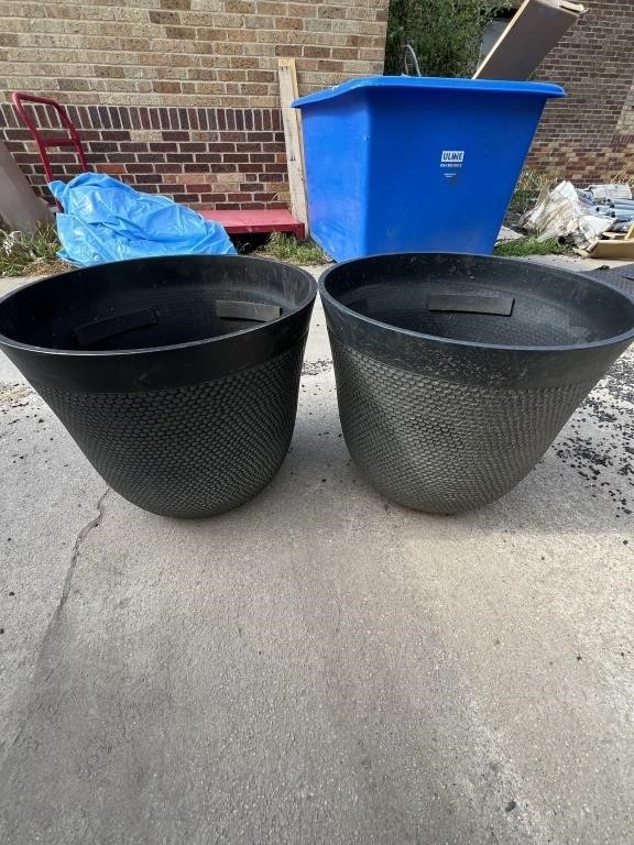 2 Large Molded Resin Planter Pots