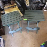 2 FOLDING PLASTIC PATIO TABLES 16 x 16 x 21