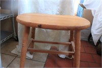 SMALL KIDNEY SHAPED WOOD STOOL