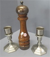 Pepper grinder with Sterling Silver base and top