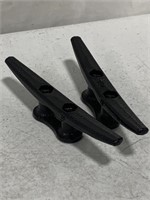 CAST IRON DOCK CLEATS 6IN 2CLEATS