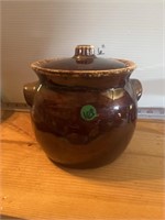 Hull USA I’ve proof  pottery 6 inch drip glaze