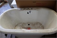 MTI Bath Tub (Very Heavy) BUYER RESPONSIBLE FOR