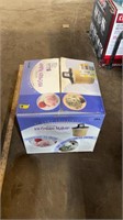 Ice cream maker (not tested)