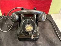 VINTAGE DIAL PHONE