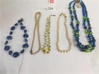 GROUP OF NECKLACES PEARLS BLUE POLISHED STONES