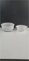 Vintage Pair of Milk Glass Bakeware Bowls, 1x