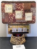 Live laugh love decor