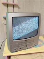 Sylvania TV VCR Combo Works With Book and Remote