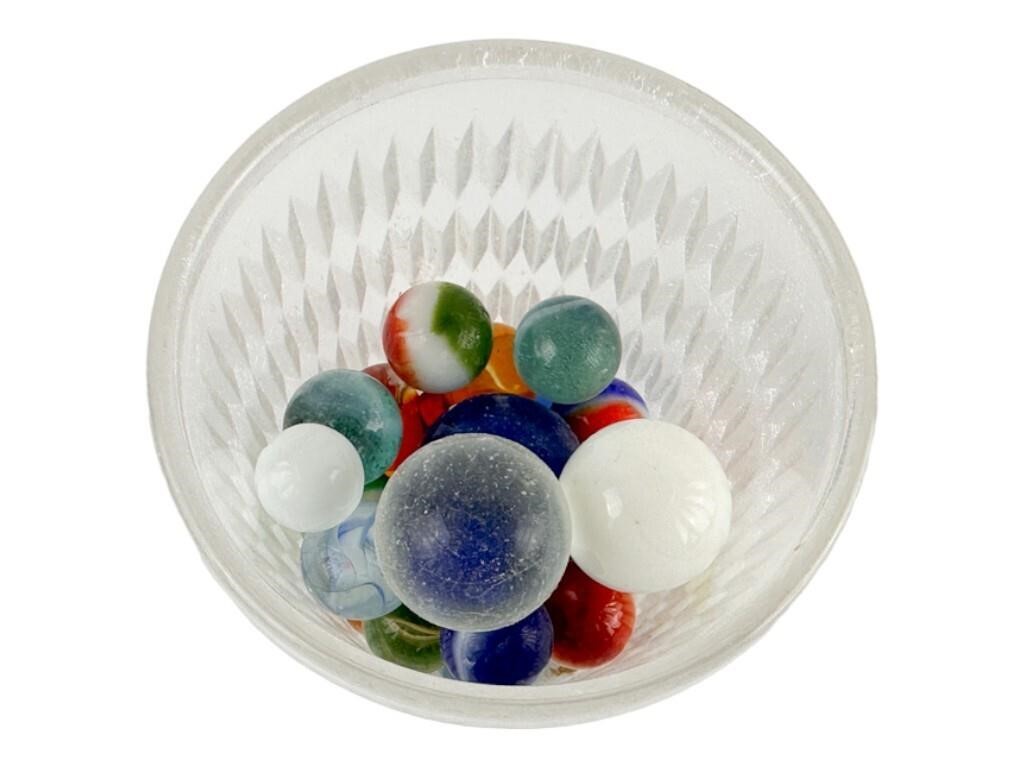 (23) Vintage Marbles w/ Clear Plastic Cup