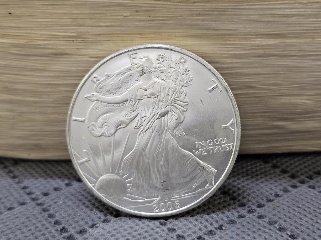 2006 AMERICAN SILVER EAGLE, UNC