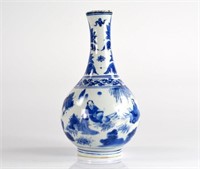 CHINESE MING BLUE & WHITE PORCELAIN BOTTLE VASE
