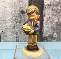 Exclusive Hummel figurine