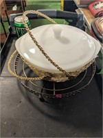 Casserole Dish w/ Tray Stand & Handle