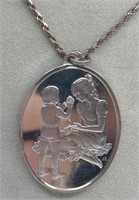 Vintage 1976 Sterling Silver Pendant Necklace