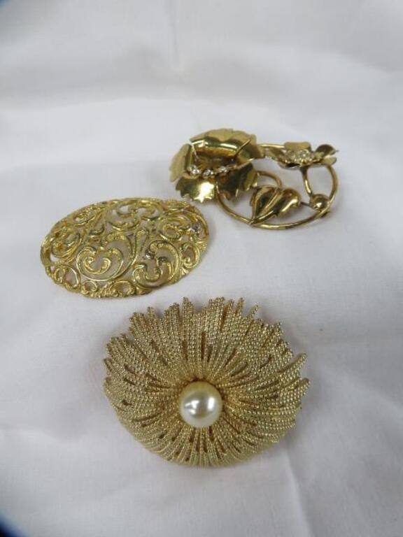ANTIQUES - COLLECTIBLES - JEWELLERY & MORE AUCTION #203