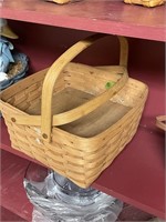 longaberger cake/pie basket with wooden riser