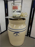 Marshall Pottery 2 Gal Electric Daisy Maid Churn