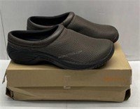 Sz 10.5 Men's Merrell Shoes - NEW $130