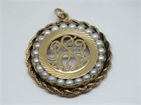 14K GOLD PENDANT W SEED PEARLS