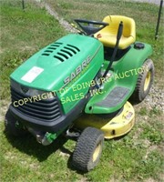 JOHN DEERE 13HP 133 LAWN TRACTOR