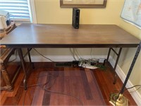 5ft folding table with desk mats