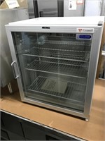 Caravell 24" Countertop Display Freezer