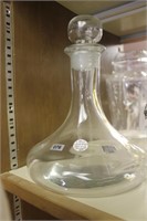 CLEAR GLASS DECANTER WITH STOPPER