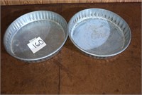 Metal Water Dishes (2)