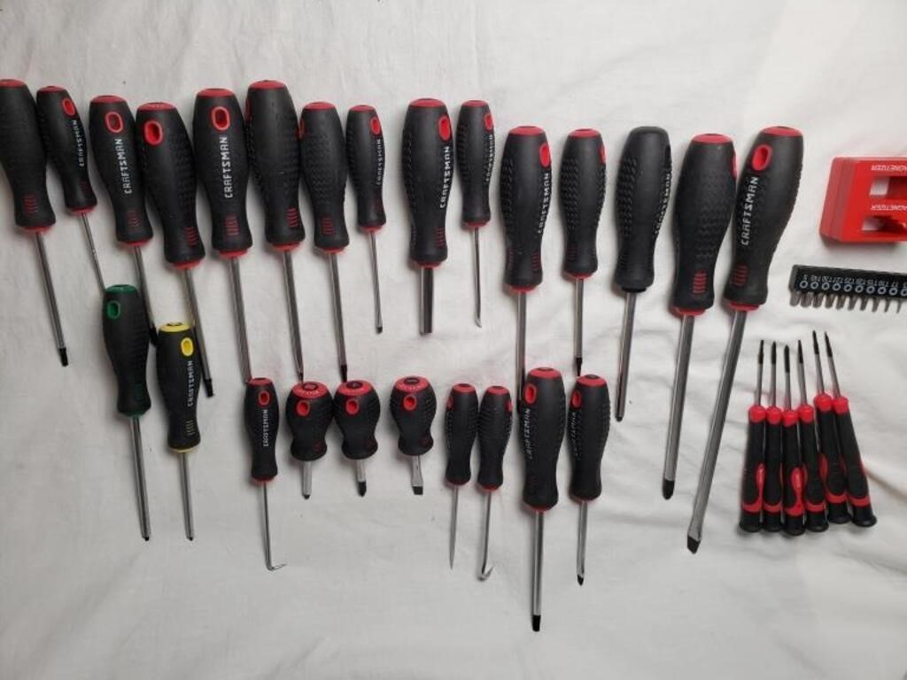 CRAFTSMAN HAND TOOLS SET