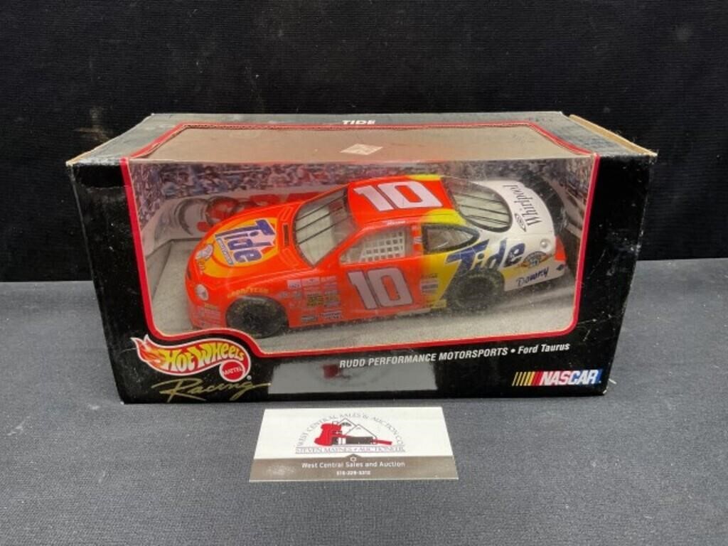 Hot Wheels NASCAR Tide Stock Car