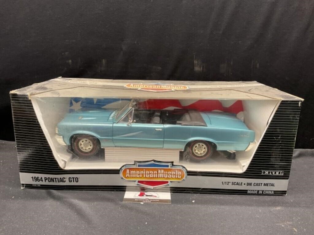 Ertl American Muscle 1964 Pontiac GTO